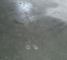 16-11-2017 La dalle b&eacute;ton du vide sanitaire, isol&eacute;e et feraill&eacute;e a &eacute;t&eacute; per&ccedil;&eacute;e par le CDT pour &eacute;vacuer l'eau...