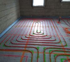 24-11-2017 Pose du circuit d'eau pour plancher chauffant