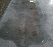 08-12-2017 Ah ...avant isolation il va falloir trouver et &eacute;tancher cette nouvelle fuite.