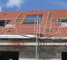 Pose du panneau solaire pour le CESI