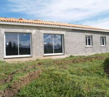 15 mars 2018 pose des fenetres et baies vitrées dans la matinée...chapeau beau travail....enfin