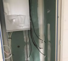 Réalisation du plénum de circulation d'air de chauffage/climatisation système RIBO.