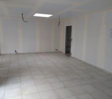 15-02-2018 Carrelage pi&egrave;ce de vie.