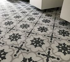 Carrelage dans la buanderie