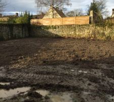 Le constructeur à commencé à nettoyer!! Impressionant pour un début....