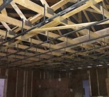 Ossature plafond pièce de nuit