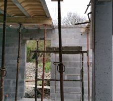 Pr&eacute;paration de la dalle de l'&eacute;tage