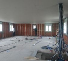 Ossature périphérique en cours