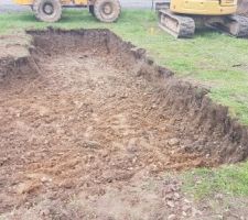 D&eacute;but du trou pour les fondations