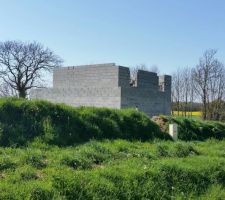 &eacute;l&eacute;vation des murs de l'&eacute;tage