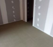 Dalle de ravoirage au dessus de toutes les gaines