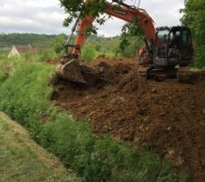Entr&eacute;e du terrain en cours