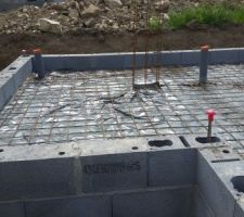 Côté SDE (lavabo, douche) + ferraille pour le pilier