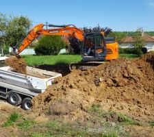 2eme partie du terrassement avec évacuation des terres