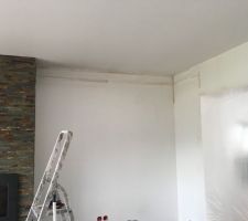 Tout les enduits fissurés ont été arrachés et refaits.