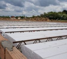 R&eacute;alisation du plancher poutrelles-pourris.