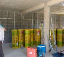 Réunion de chantier avec chef de chantier et début des travaux interieurs