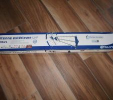 Emballage et référence Antenne TV