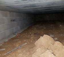 Vu de l'intérieur du vide sanitaire