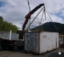 Chargement du container chez mon terrassier