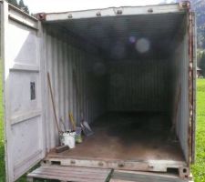 Voilà, le container tout propre ! (à défaut d'être nickel à l'extérieur)