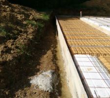 Tuyaux et ferraille mis en place
