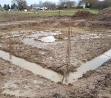 Sous bassement termin&eacute;s, sous l'eau ...