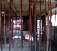 Vue int&eacute;rieure rdc pendant l'&eacute;l&eacute;vation des murs de l'&eacute;tage