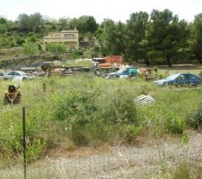 Voil&agrave; le terrain adjacent de ma maison qui perde du coup 40% de son prix de vente.