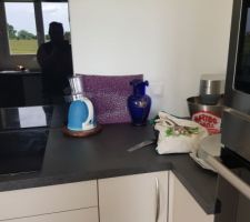 Cuisine avec une idée de couleur pour la peinture