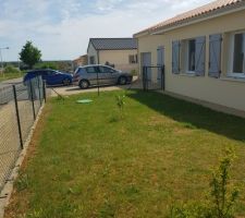 Terrain devant