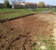 Passage de la mini-pelle pour d&eacute;caisser la terrasse :-)