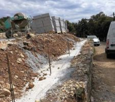 Travaux de renfort des restanques et rehausse.