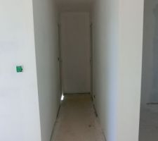 Préparation : ponçage et sous-couche
Couloir