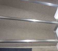 Pose de Cisal dans les escaliers