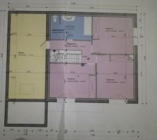 Voici le plan de l'étage duquel nous partons. Il y a le nord à gauche. Toujours pas de fenêtre à l'est car limite de propriété. Nous avons prévu un grenier au dessus du garage. Le format des fenêtres des chambres n'est pas le bon. Nous mettrons la fenêtre de la chambre 3 au sud et non à l'ouest.