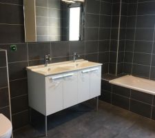 Salle de bains 1 terminée