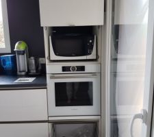 Armoire de 1m70 avec four encastré,  tiroir bas, et placard haut pour encastrer le micro onde