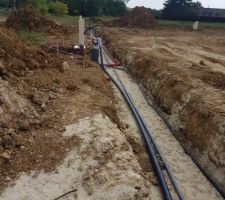 La viabilisation avance...mon lot en cours de raccordement