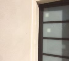 Joint angle rentrant dégueu !!!! nul ! mauvais le constructeur la dessus !