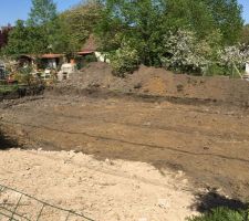 Terrassement du terrain pour les fondations