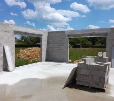 Élévation des murs terminée ! pièce de vie