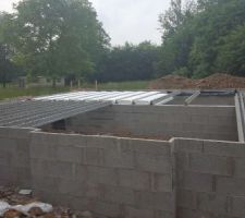 &Ccedil;a s&egrave;che, &ccedil;a s&egrave;che... &ccedil;a attends aussi... J'ai pas command&eacute; de chantier en corse pourtant ! lol