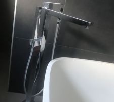 Mitigeur sur pied grohe cube pour baignoire