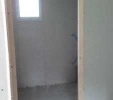 Pré-chape coulée - les toilettes