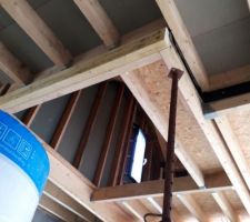 Plancher de la chambre de notre fille en place