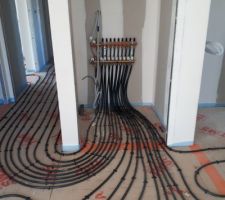 30 05 2018 
serpentins du chauffage au sol posés