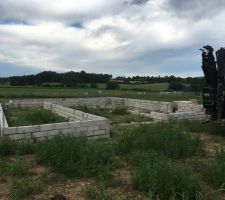 Apr&egrave;s presque 5 semaines de s&eacute;chage d&eacute;but du montage du vide sanitaire le 31 mai  2018 !