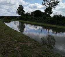 Bassin de retention d eau plein suite a un orage sur evreux