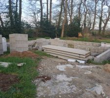Reprise des travaux après 4 mois et demi d'arrêt de chantier (dont modification de permis: 2 mois et demi)